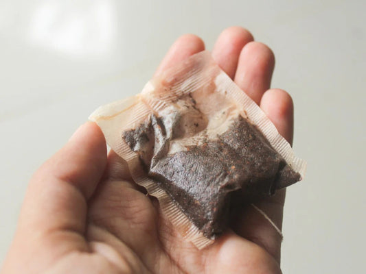 Nevyhazujte čajové sáčky! Geniální zero-waste tipy pro vaši domácnost